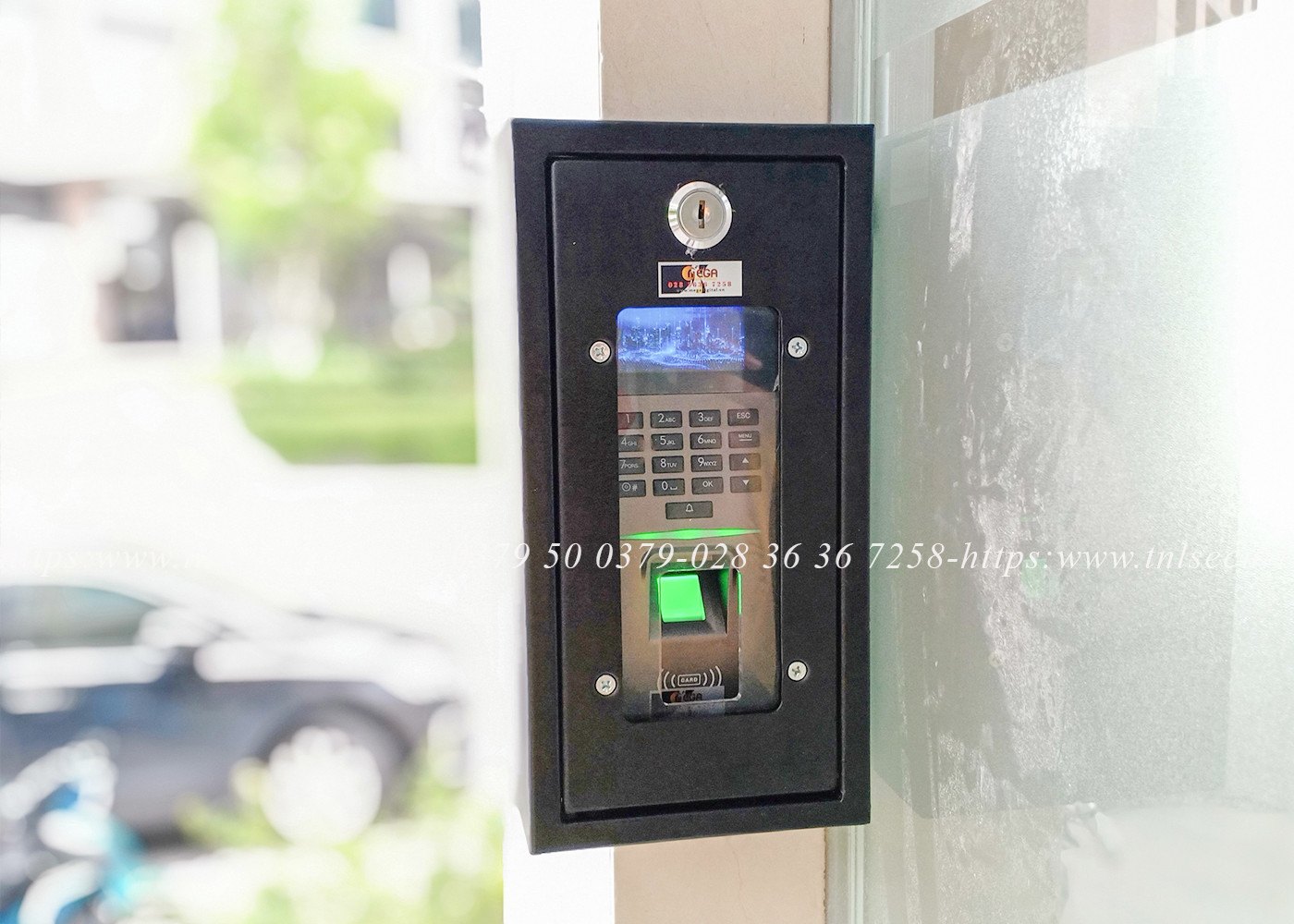 Lap-dat-dau-doc-van-tay-cho-he-thong-khoa-dien-tu-tai-van-phong